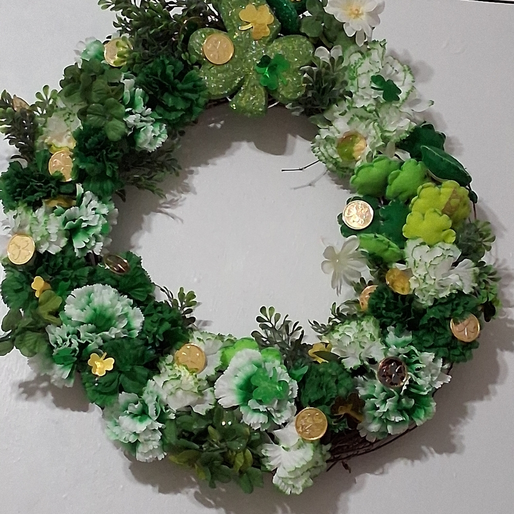 Green and White Floral Wreath with Gold Accents
